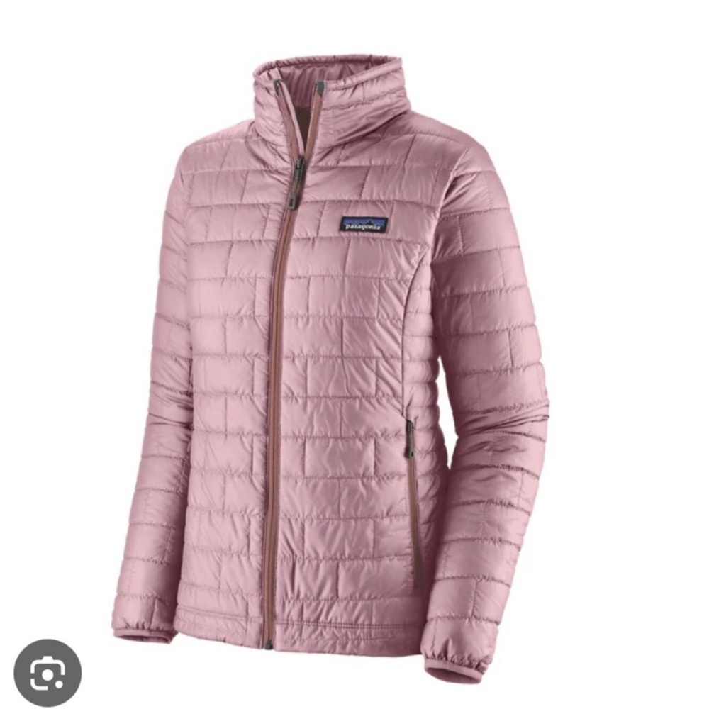 Women’s Patagonia nano puffer jacket in light pink blush
